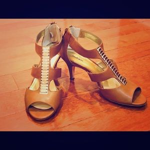 Casual or dressy sandal.